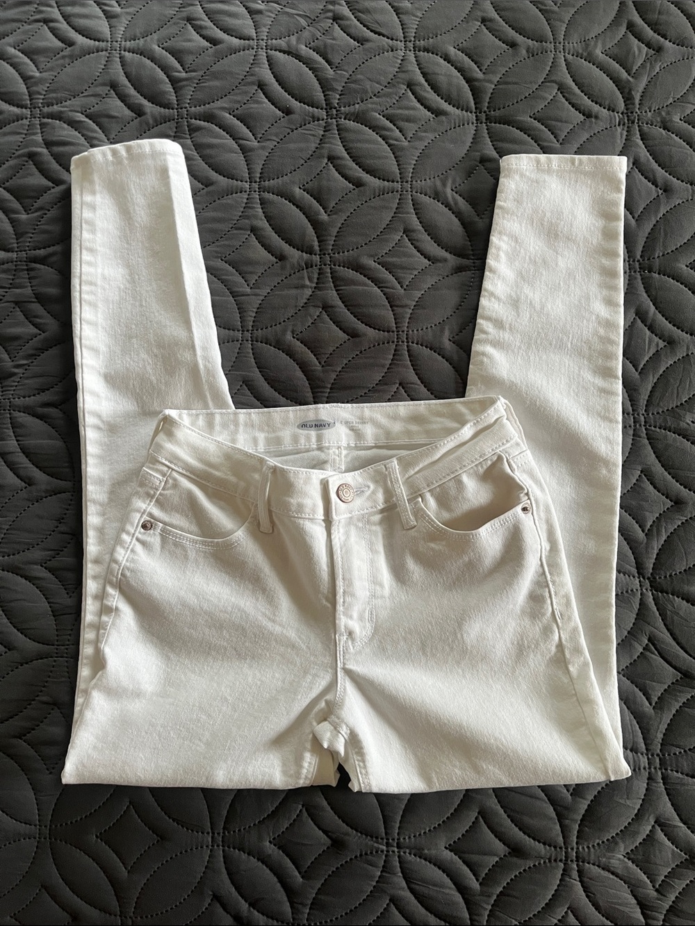 Old Navy Off-White Skinny Jeans